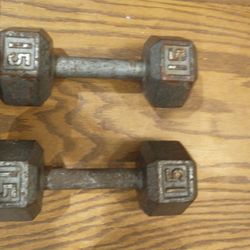 Set Of Dumbells 15lbs Each