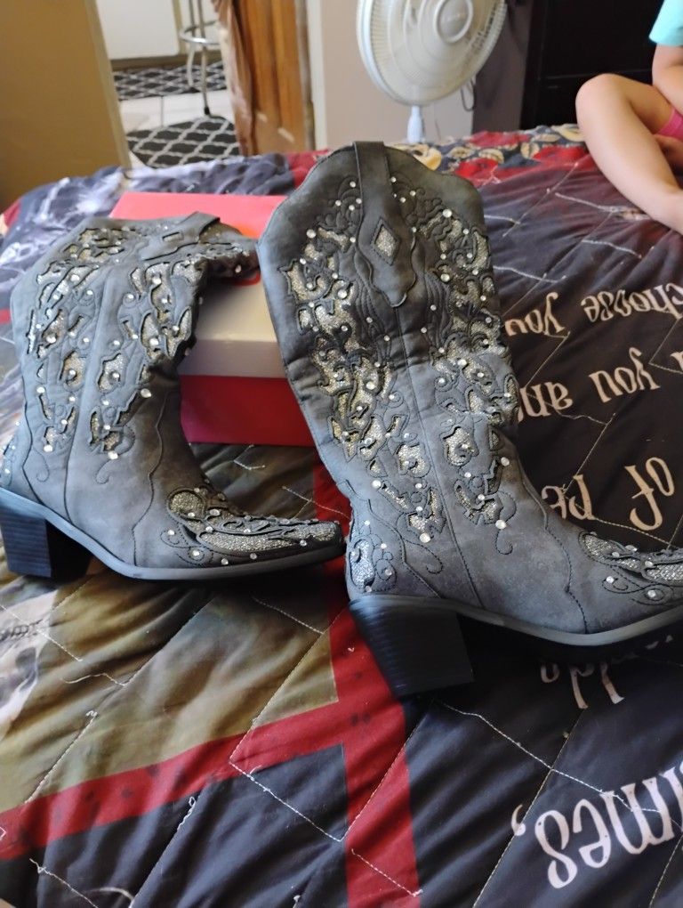 Woman's Cowboy Boots
