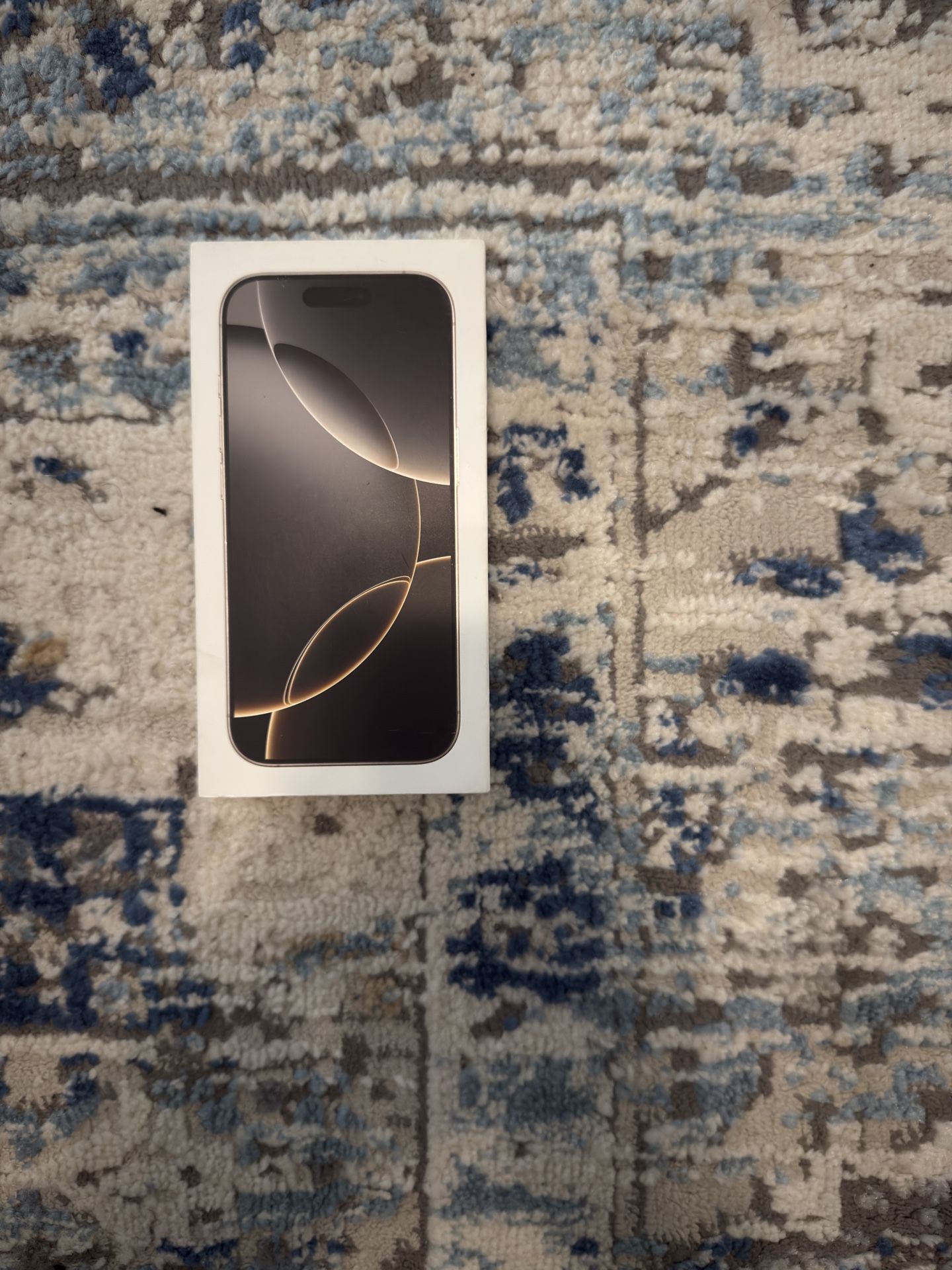 iPhone 16 Pro (VERIZON LOCKED) 128GB Natural Titanium