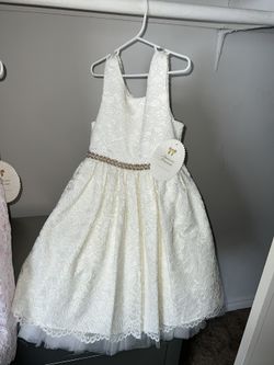 Girls Dress $15.00