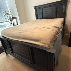 Bed frame and Mattress - Double / Full