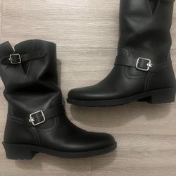 Coach boots