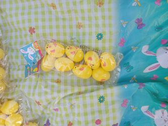 Chicken Dec. Plastic Easter Eggs
