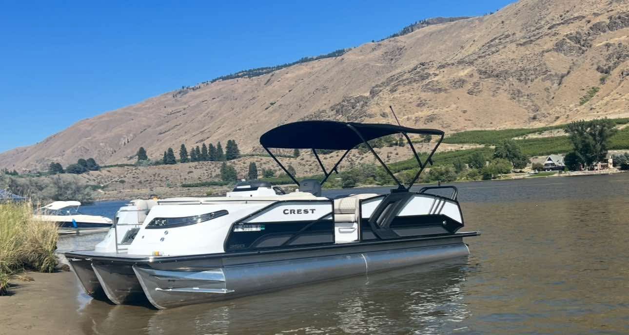 2021 Crest Pontoon