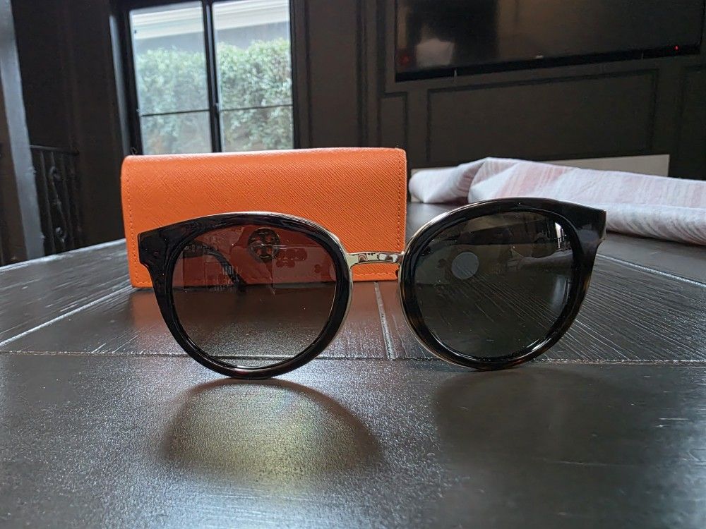 Tery Burtch Sunnies NEW