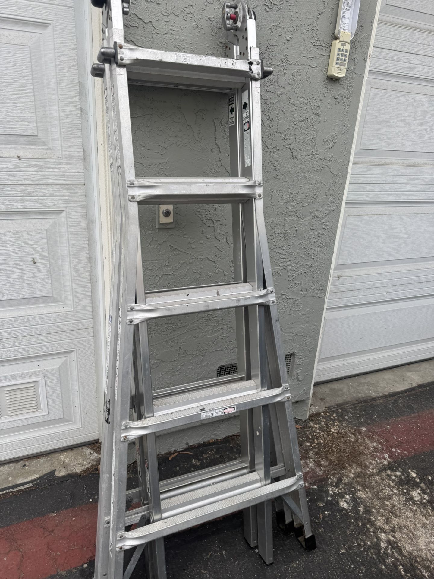 Ladder 8ft-16ft