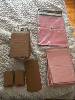 Packing supplies