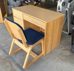 Student Desks - University Loft Company