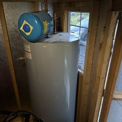 Water Heater. 80 Gallon. Electric. 