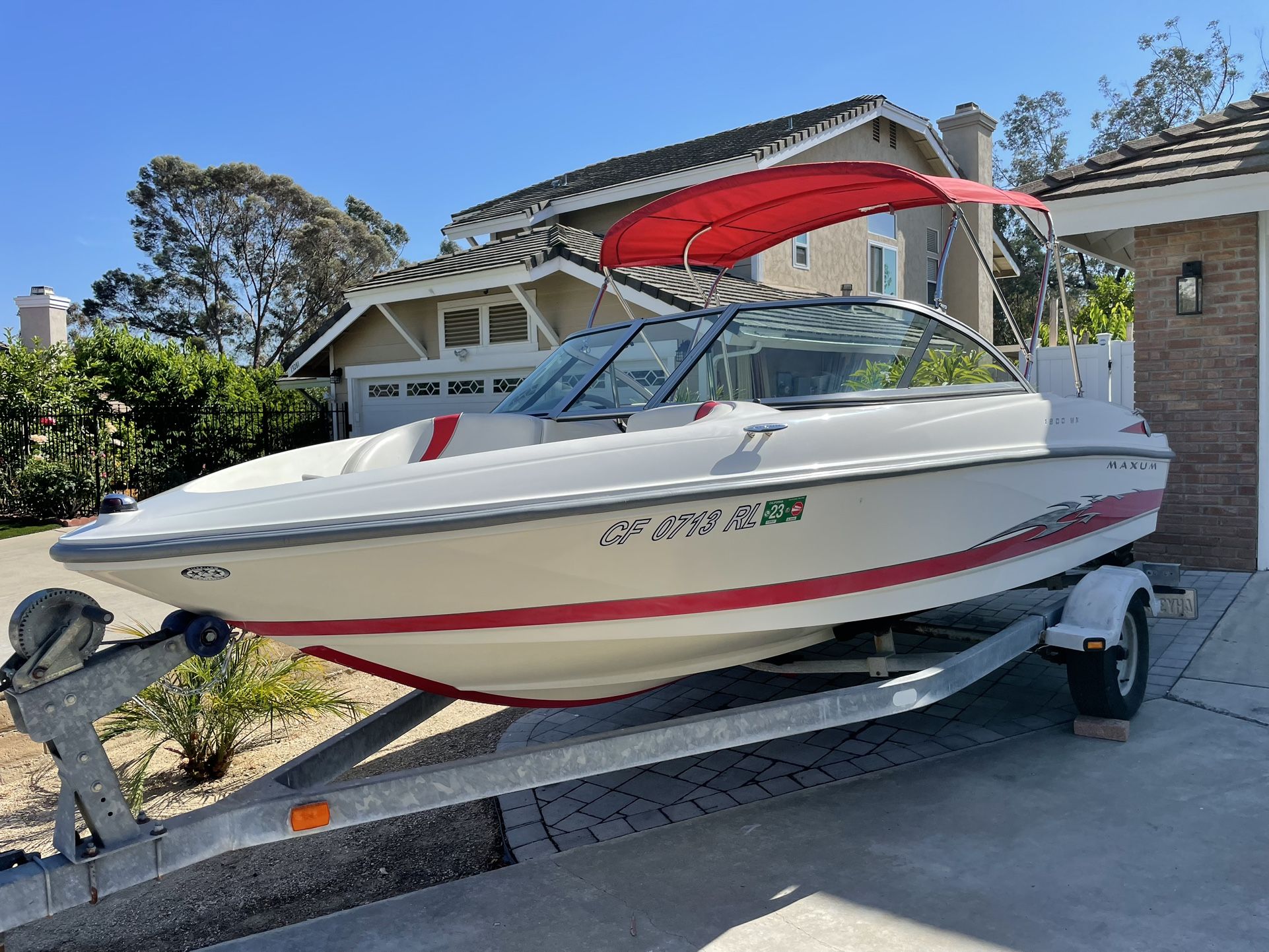 2006 Maxum 1800MX 17.5 Roundabout Boat With Trailer
