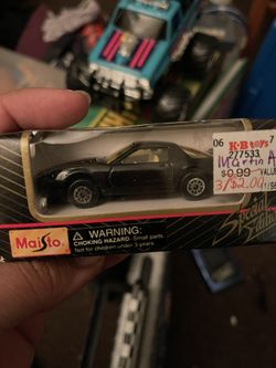Maisto Pontiac Firebird Black 1:64