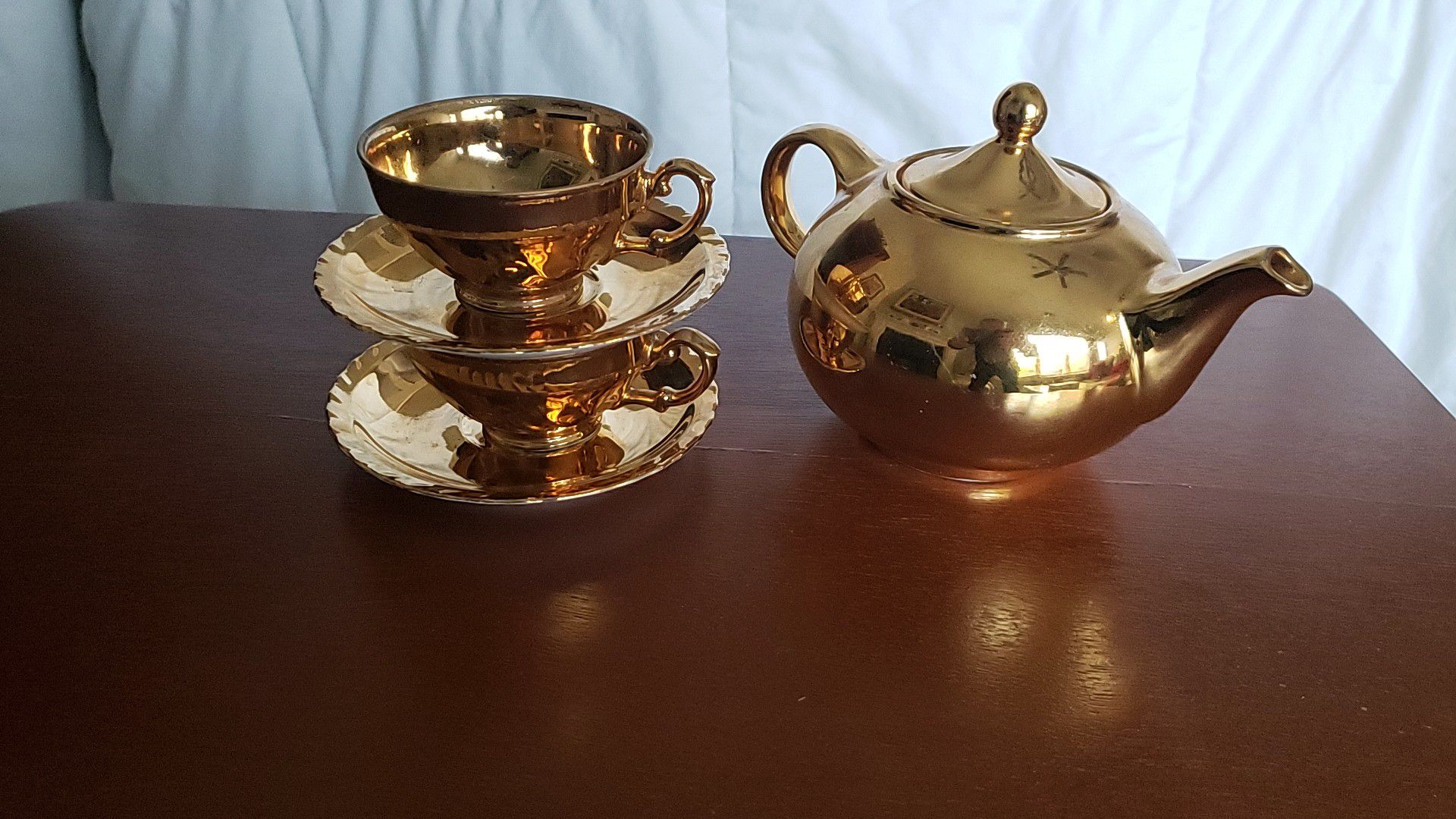 Hall China Vintage Golden Glo 22 Carat - Teapot