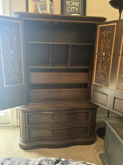 Thomasville Armoire