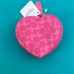 New with tag Coach Pink Heart Signtaure coin purse signature NWT