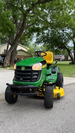John Deere D130 42-in 22 HP V-twin Gas riding lawnmower / Scag/ Spartang/toro timecutter/ Gravely