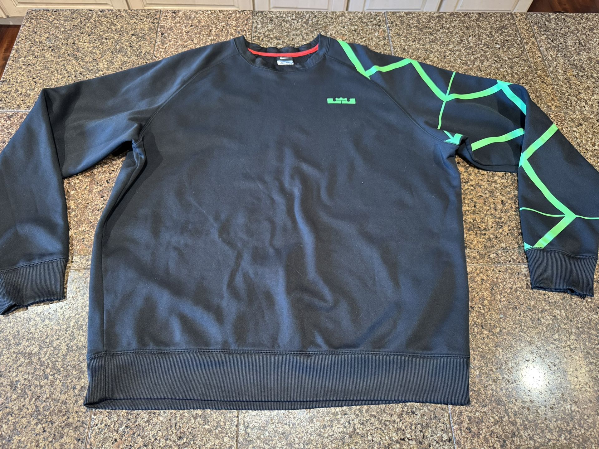 Nike Lebron James Crewneck Sweatshirt Men’s Xxl
