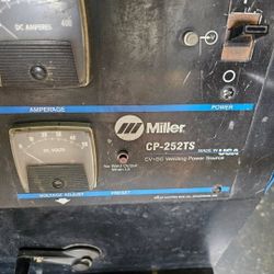 🔥 Price of the gun = Price for EVERYTHING! 🔥Miller 252 MIG Welder package