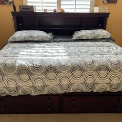 Full Size Bed 