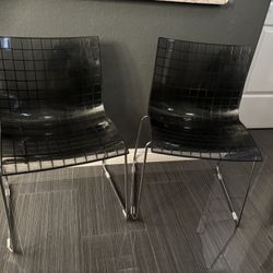 Set Of 2 Black Plastic Glass Chairs 