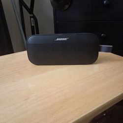 Bose Speaker Brand New Great Price