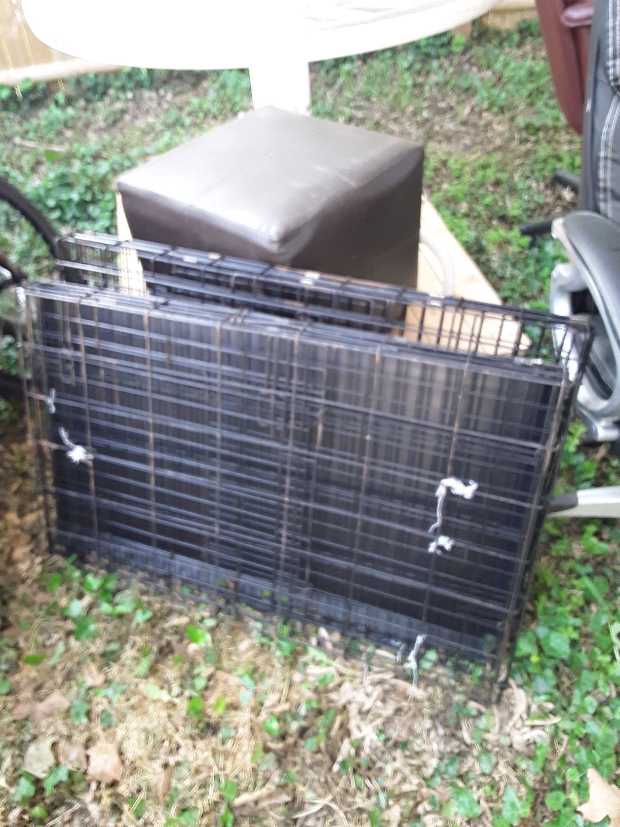 Medium dog cage