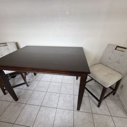 High Top Table And Chairs 
