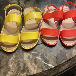 Girl size 2y sandals 