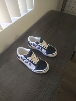 Girls shoes
