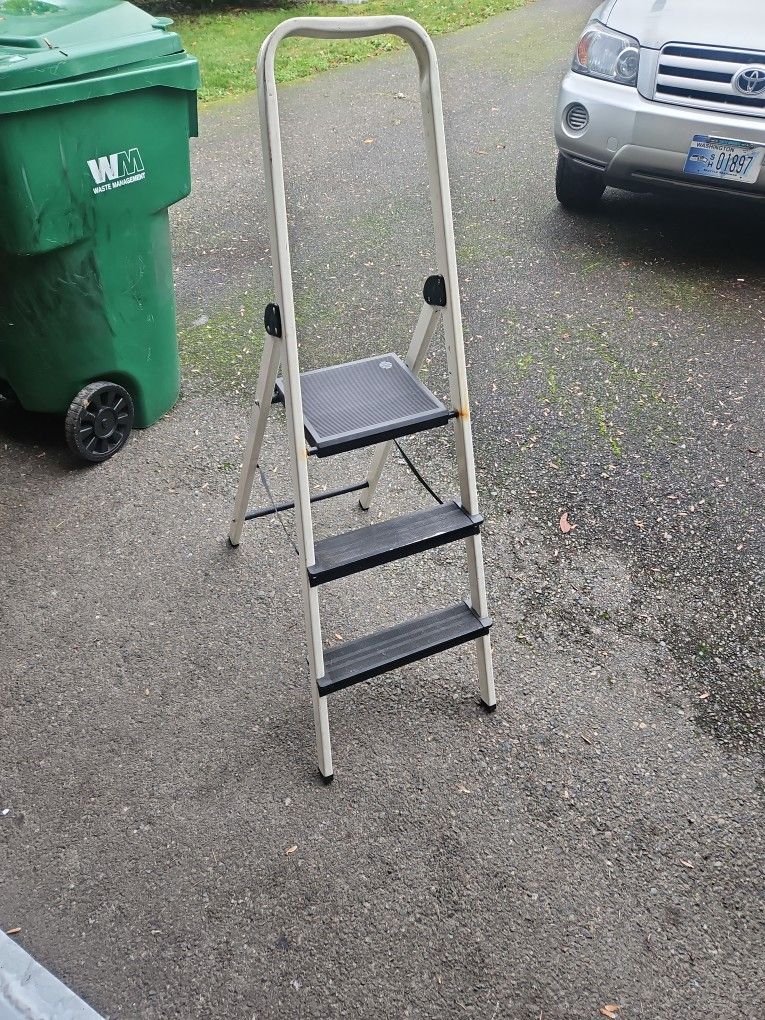 Step Ladder