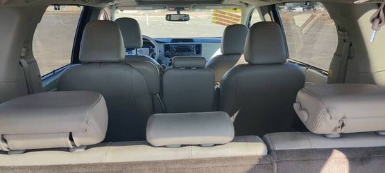 2012 Toyota Sienna
