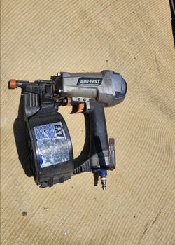 Nail gun