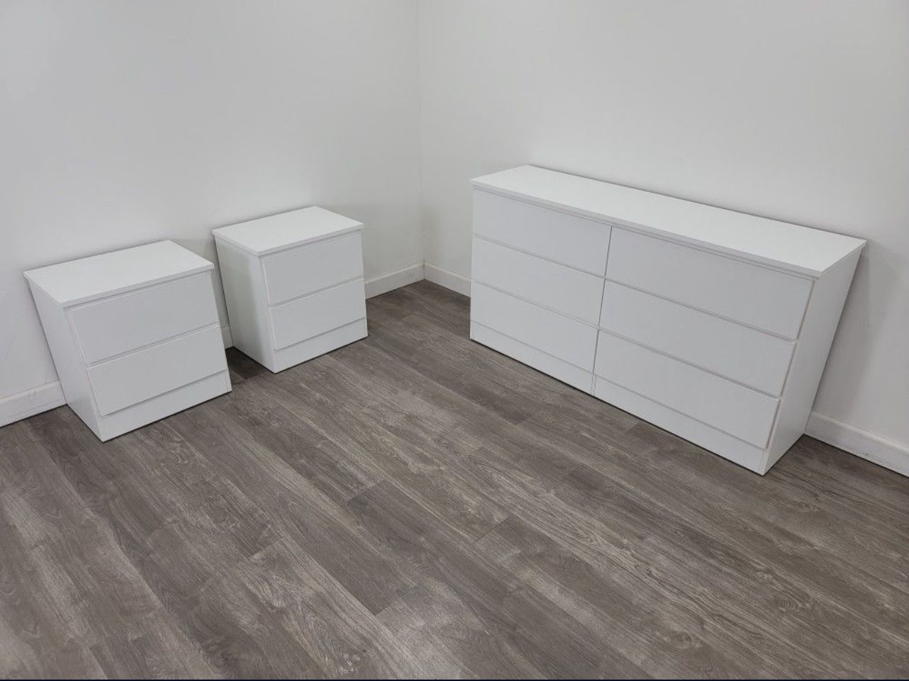 Dresser And 2 Nightstands - Cómoda Y 2 Mesitas De Noche