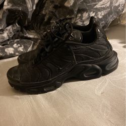 Size 10 Don’t Fit Me Anymore Trying To Get Rid Of Them  Inbox Me With Offers