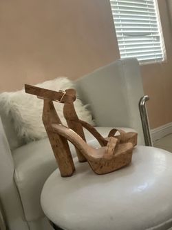 Liliana corked heeled platforms size 7 $10