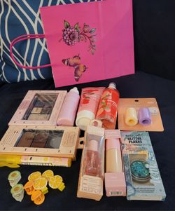 Beauty & Makeup Bundle Gift Set