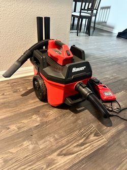 Bauer Cordless Wet/Dry Vacuum with Charger