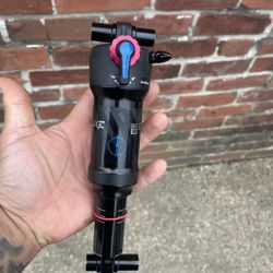 Rockshox Deluxe Select + Rear Shock F/s