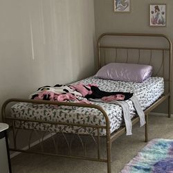 Twin Bed And Mattress 