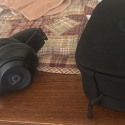 Beats Studio Pro