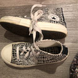 Converse High Tops Sz 13 Junior
