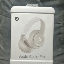 Beats Studio Pro