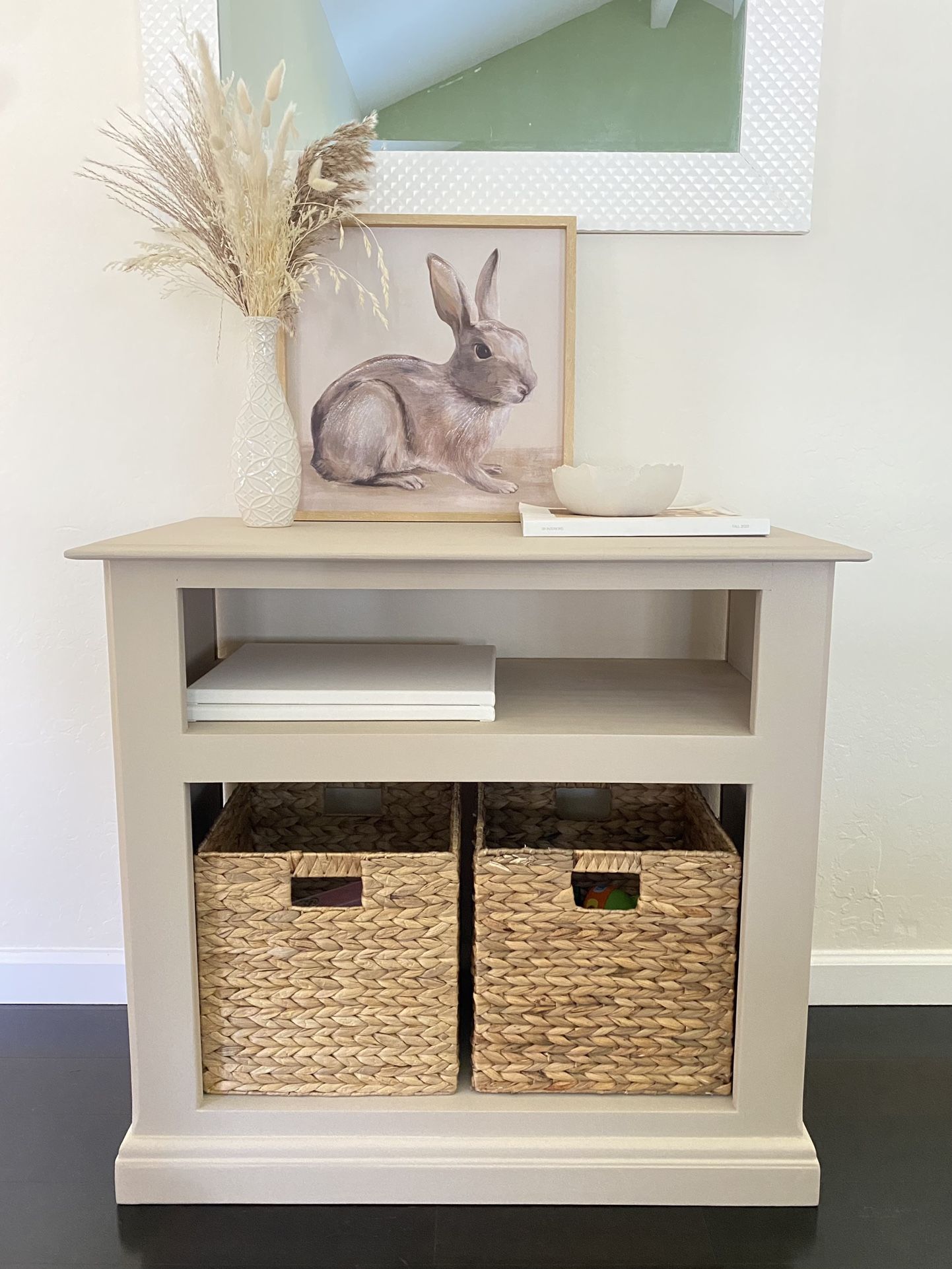 Accent table/console Table