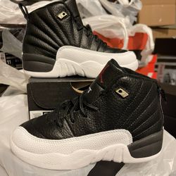 jordan 12 retro playoffs ps size 11c/2.5y