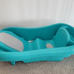 Infant Bath Tub, Like New Bathtub