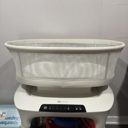 baby 4moms bassinet 