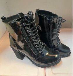 Women’s Boots 🍂