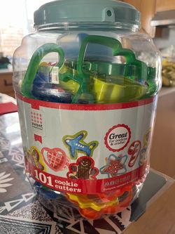 Sweet Creations 101 Cookie Cutters Set