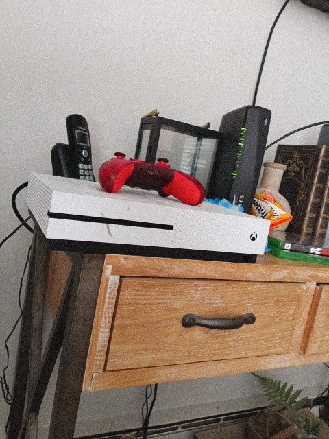 Xbox One Slim And Two Controller 🎮 And Two Games Call Of Duty Black Ops 3 And WWE 2k24