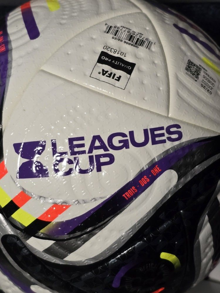 ADIDAS LEAGUES CUP PRO WHTE/BLACKISORANG/S