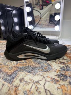 Nike Low-Top basketball Sneakers
